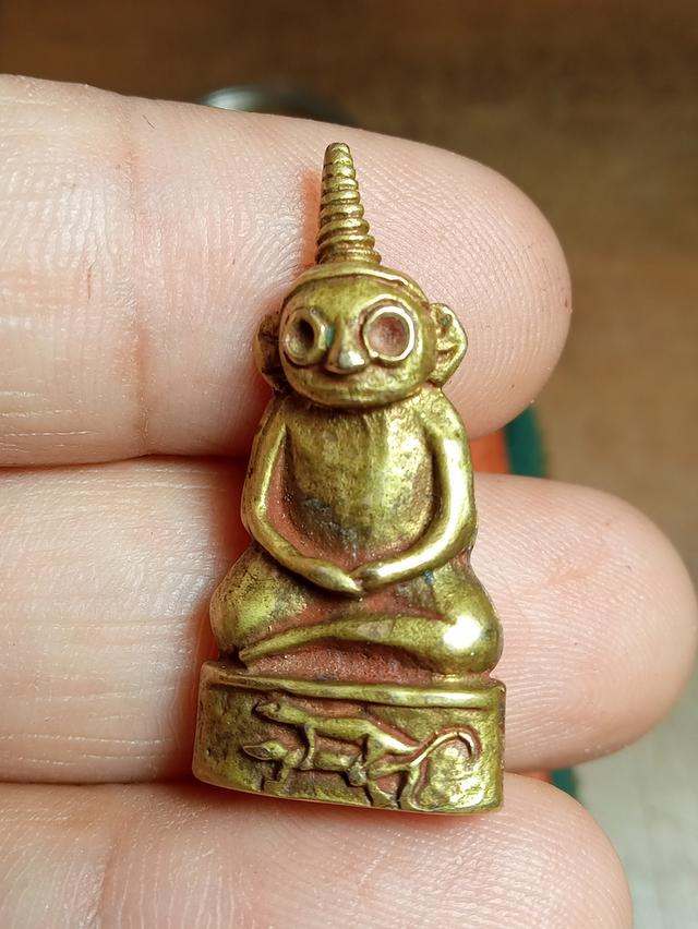 ขออนุญาตแอดมินคะ แบ่งปันงั่งหลวงปู่ฤทธิ์ปี42แท้บ้านๆคะ 650รวมส่ง