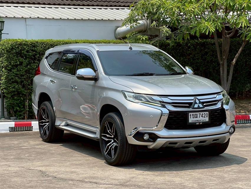 Mitsubishi Pajero 2.4GT Premium 4WD ปี 2016 สีเงิน รูปย่อยที่ 4