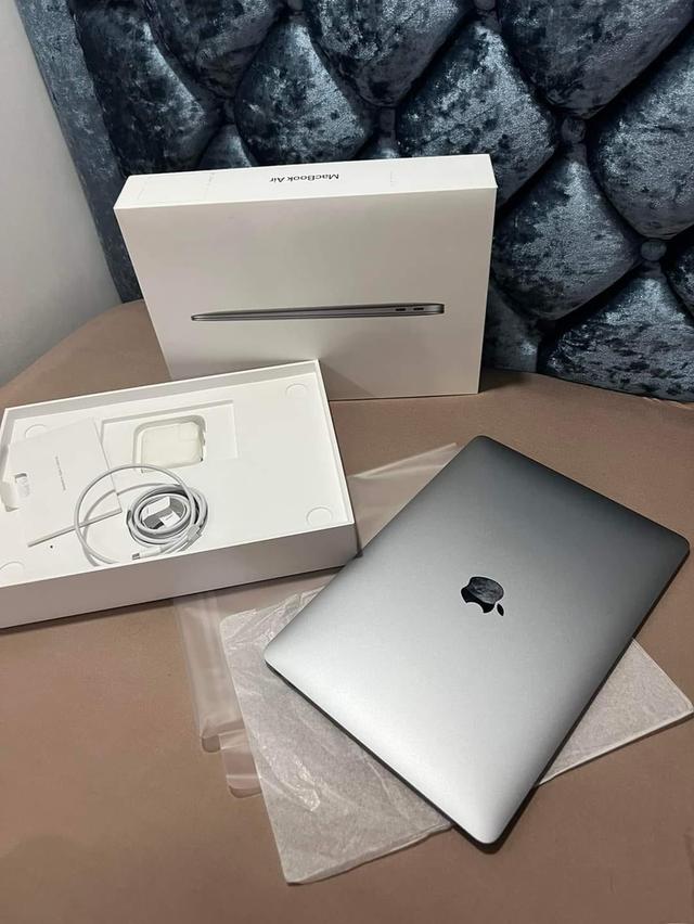 Macbook air m1 chip 256gb 2020 (ขาย) 2