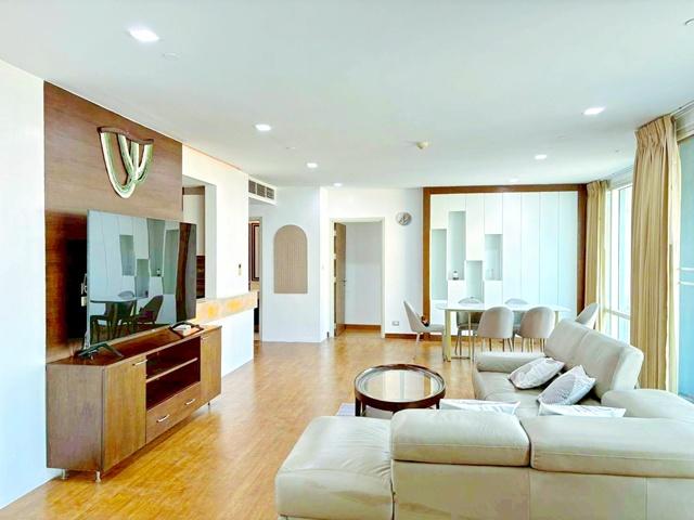 คอนโดหรูให้เช่า Penthouse 170ตรม.BTS กรุงธนบุรี 950 ม. เจริญนคร 3นอน 3 น้ำ เหมาะอยู่อาศัยระดับพรีเมียม ใกล้สะพานตากสิน 2