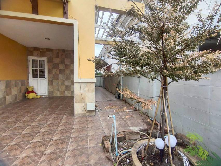 ขาย ถูกสดๆบ้านแฝดอารมณ์บ้านเดี่ยว ทำเลดีใกล้เมือง หมู่บ้านบุรีรมย์ คลองสี่ ลำลูกกา หลังมุมพื้นที่เยอะ 4