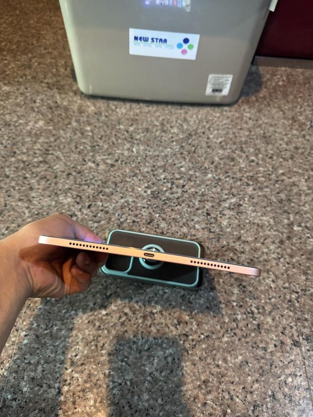 ขายๆๆๆถูกๆๆiPadAir4สีใหม่หายากPink 64กิ๊กWifi Only ใช้งานดีทุกๆฟังชั่นสูนTrueทุกๆฟังชั่นรีสโตได้ตลอดไม่มีติดไอคราว Model TH/A สภาพ: 97% สวยๆๆคับไร้ร รูปย่อยที่ 4