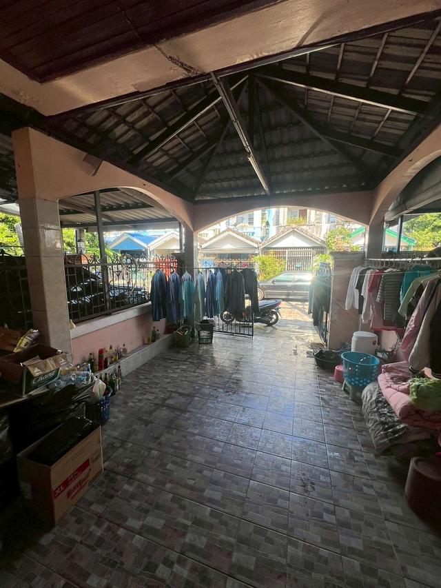 ขายทาวน์เฮ้าส์ สูง 2 ชั้น เนื้อที่ 18 ตรว. หมู่บ้านนันทิศา ถนนคู้บอน ซอย 30 แขวงบางชัน เขตมีนบุรี กรุงเทพมหานคร 3