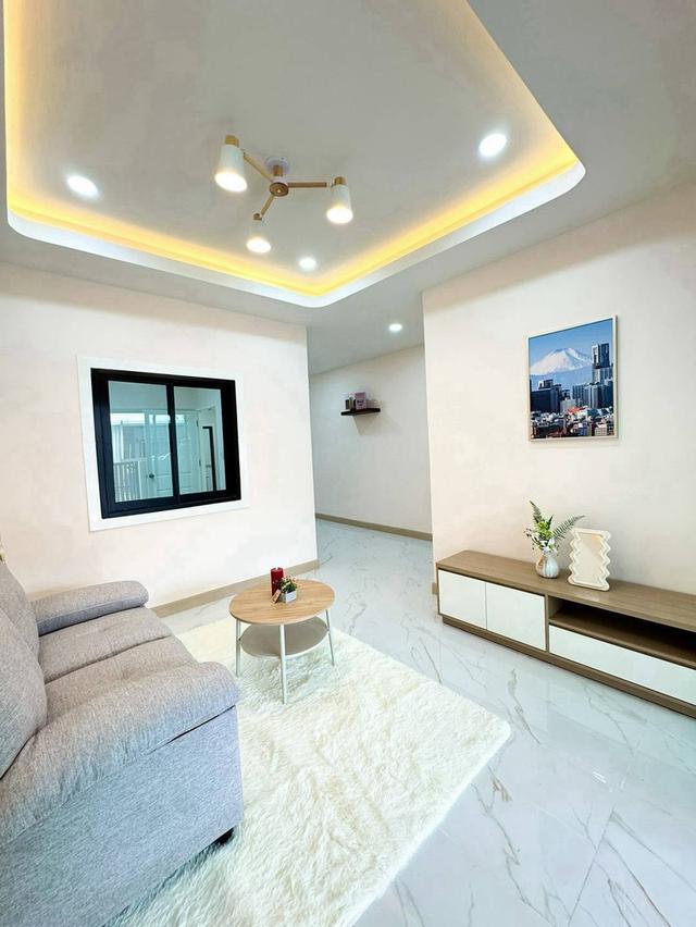 หมู่บ้านพิมลราช1 บางบัวทอง ทาวน์เฮาส์ชั้นเดียว  ตกแต่งใหม่ทั้งหลังน่ารักสุดๆหิ้วกระเป๋าเข้าอยู่ได้เลย ถนนบ้านกล้วย 7
