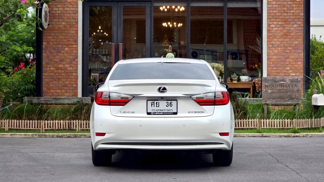 รหัสรถ WB36 Lexus ES300h ปี 2015  11
