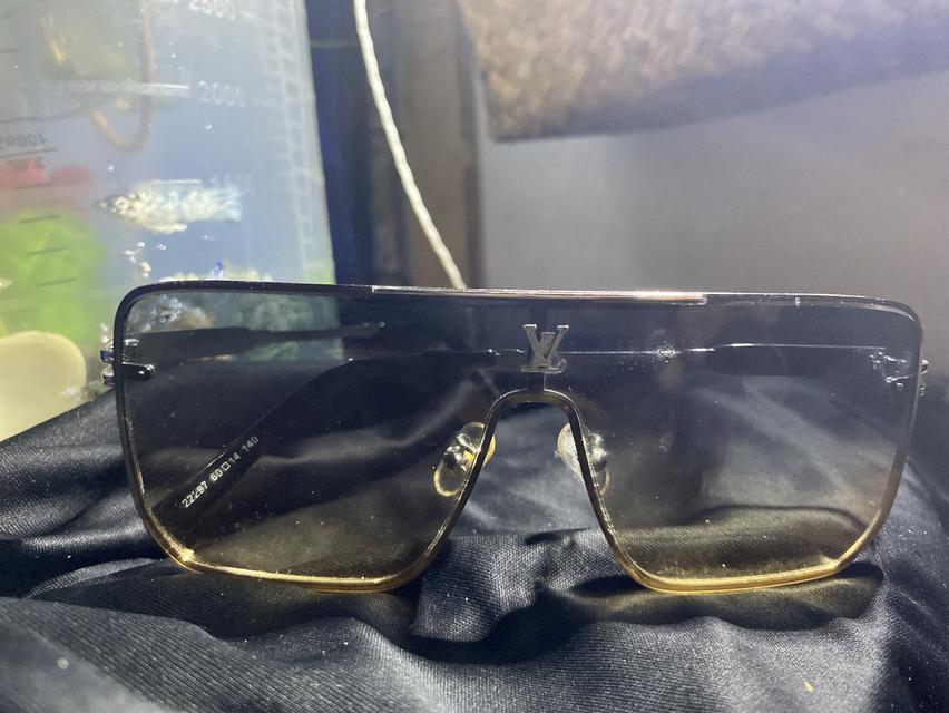 แว่นตา Louis Vuitton