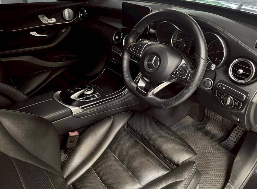 Mercedes-Benz GLC250d 4MATIC AMG Dynamic ปี 2019 รูปที่ 8