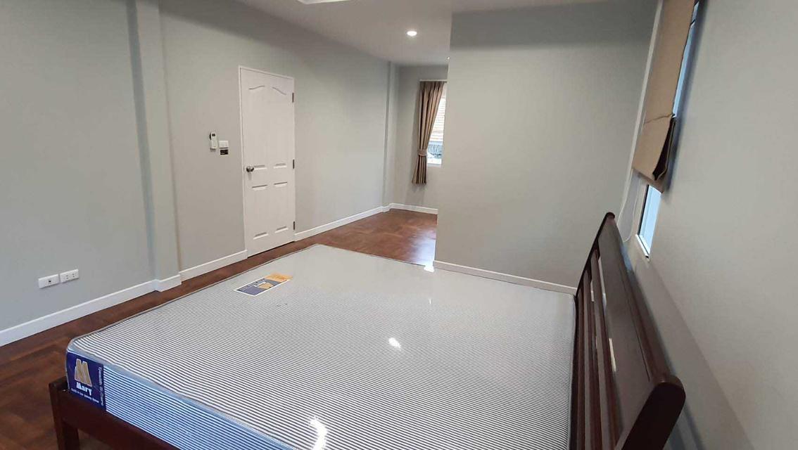 ให้เช่าบ้านเดี่ยว 2 ชั้น หมู่บ้านชัยพฤกษ์ เรียบคลอง4 ฝั่ง รังสิต-นครนายก ซ.19 ปทุมธานี ใกลโลตัสคลอง4,รร.สวนกุหลาบรังสิต,ดรีมเวิล์ด ค่าเช่า 26,000.-/เด 16