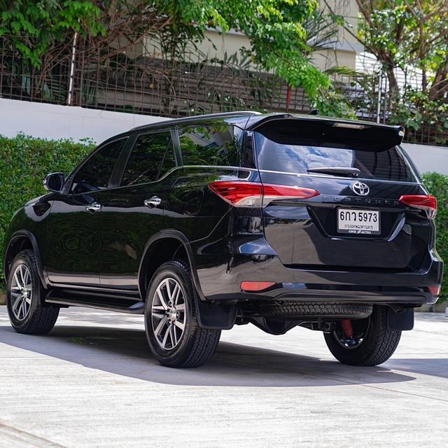 ✨ TOYOTA FORTUNER 2.4 V 2WD AT ปี 2017 ตัว V Top ขับ 2 รูปที่ 5