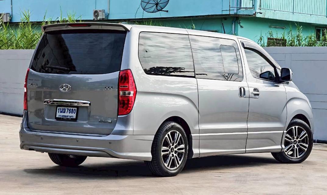 2014 HYUNDAI H-1 2.5 DELUXE 15