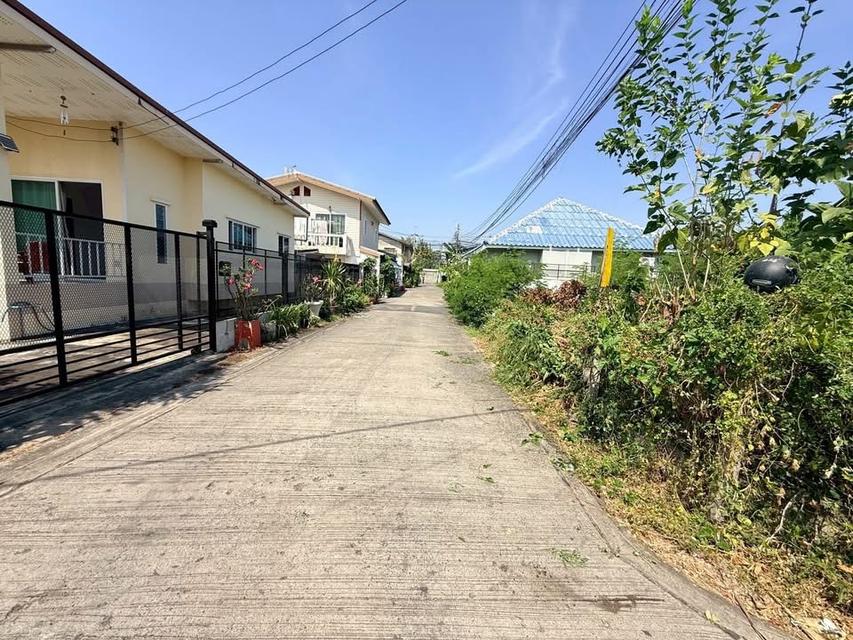 Vายด่วนที่ดิน 44 ตารางวาติดถนนคอนกรีตสาธารณะ แปลงมุม ชอย พระยาสุเรนทร์ 25 แขวงบางชั้นกรุงเทพมหานคร 3