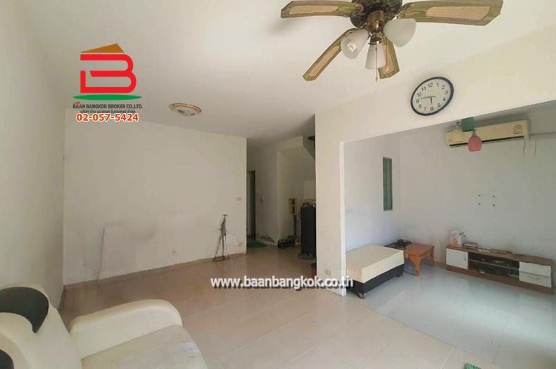 ทาวน์เฮาส์ หมู่บ้าน พฤกษาวิลล์ 6 ซอยพระยาสุเรนทร์ 23 เนื้อที่ 18 ตรว. ถนนรามอินทรา แขวงบางชัน เขตคลองสามวา กรุงเทพมหานคร 3