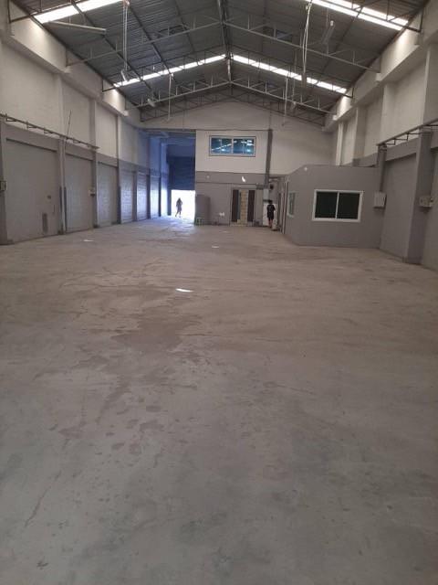 ให้เช่าโกดังพร้อมสำนักงาน พื้นที่โกดัง 900 ตรม. พื้นที่ออฟฟิศ 380 ตรม.Location สมุทรปราการ กิ่งแก้ว บางพลี ใกล้ท่าอากาศยานสุวรรณภูมิ