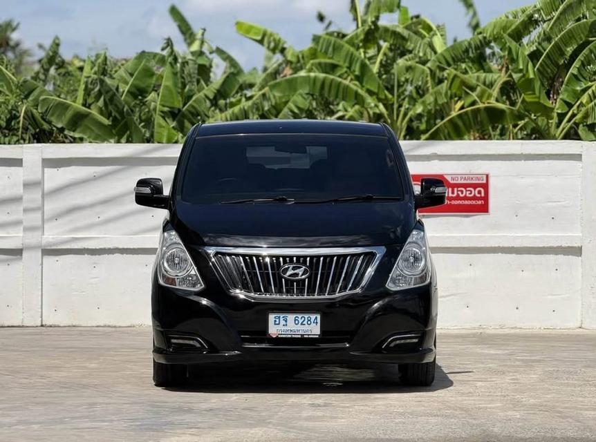 HYUNDAI H-1 Elite āļāļĩ 2016