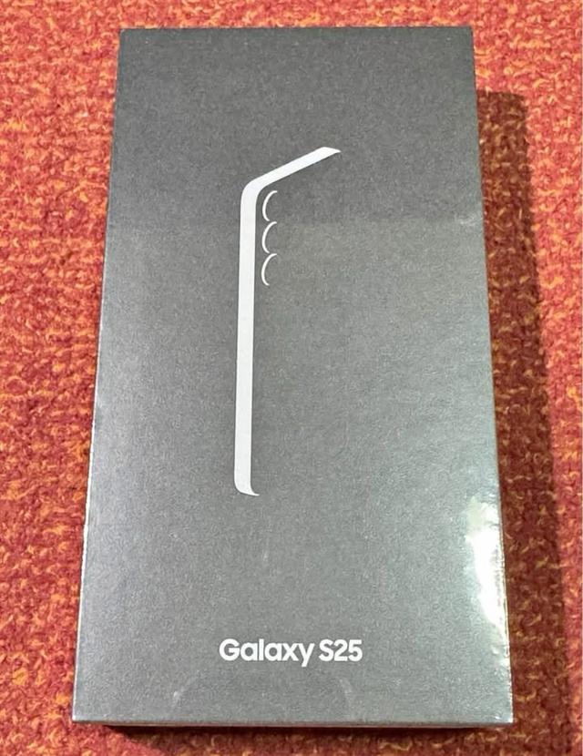 Galaxy S25 มือ 1 สีเขียวมิ้นท์