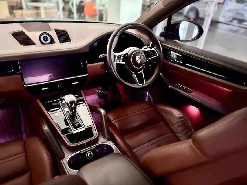 Porsche Cayenne E-Hybrid Coupe 3