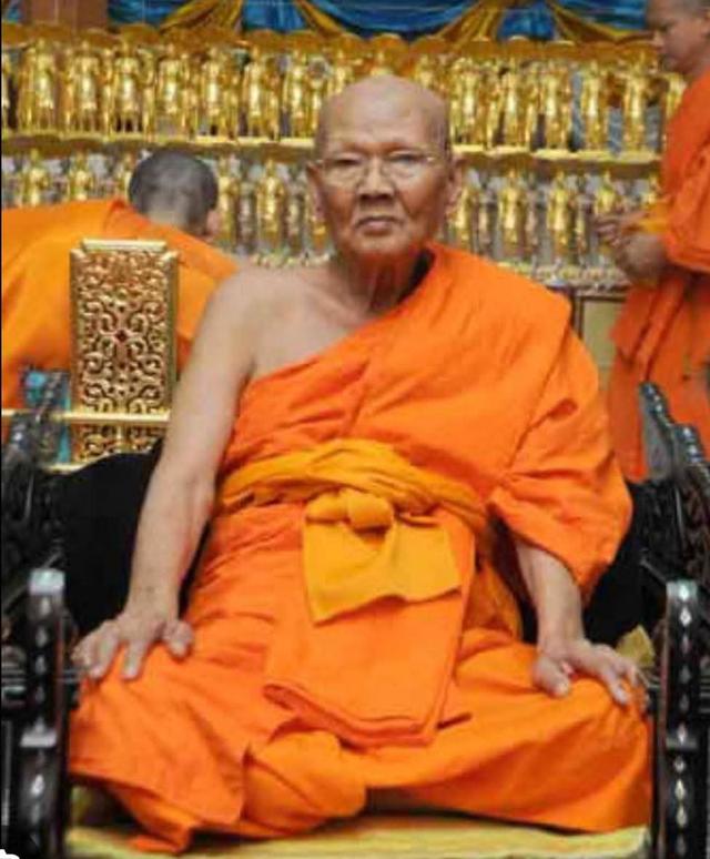 ปรกโพธิ์ใหญ่หลวงปู่เจือวัดกลางบางแก้ว รูปที่ 5