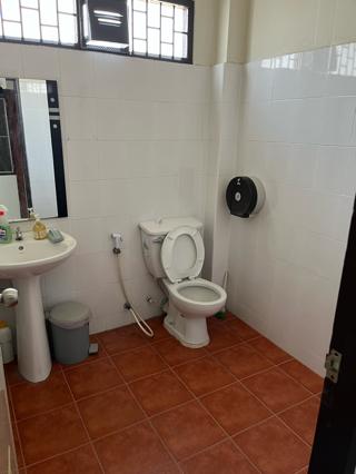 ขายด่วน อาคารพาณิชย์ 2ห้อง สามชั้น ทำเลติดตลาดสดเทศบาลวารินฯ.อุบล 12