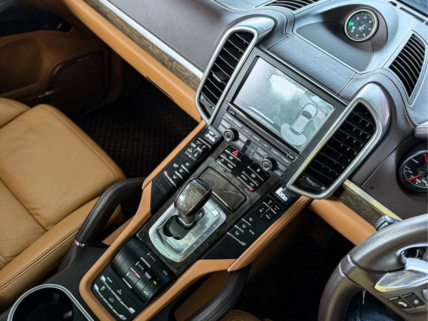 รหัสรถ WRT5718 2012 PORSCHE CAYENNE , 3.0 V6 S HYBRID 8