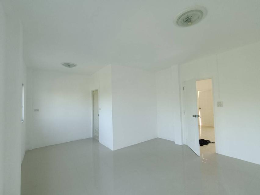 ทาวน์โฮม 3ชั้น หมู่บ้านเพชรทวี พุทธมณฑล สาย5  8