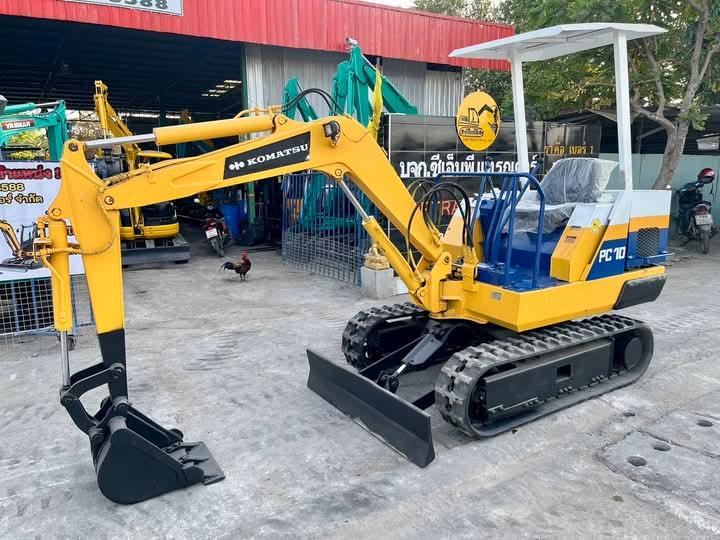 Komatsu PC10-3       