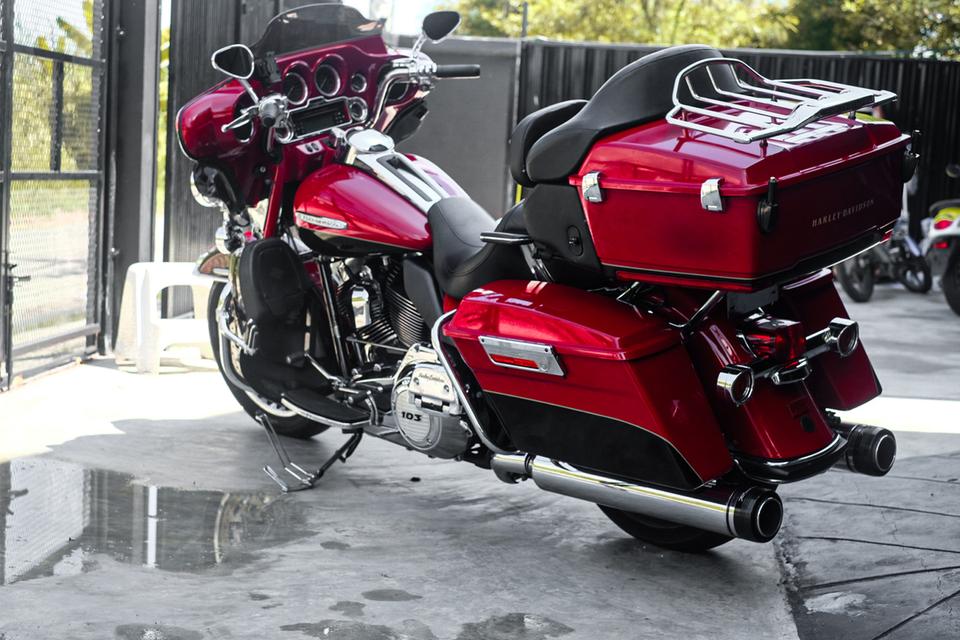 Harley ultraglide limited 11
