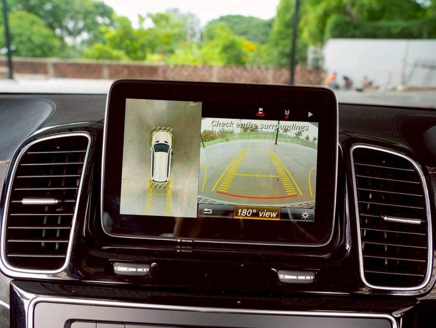 Mercedes-Benz GLS 350D 4MATIC ปี 2016 13