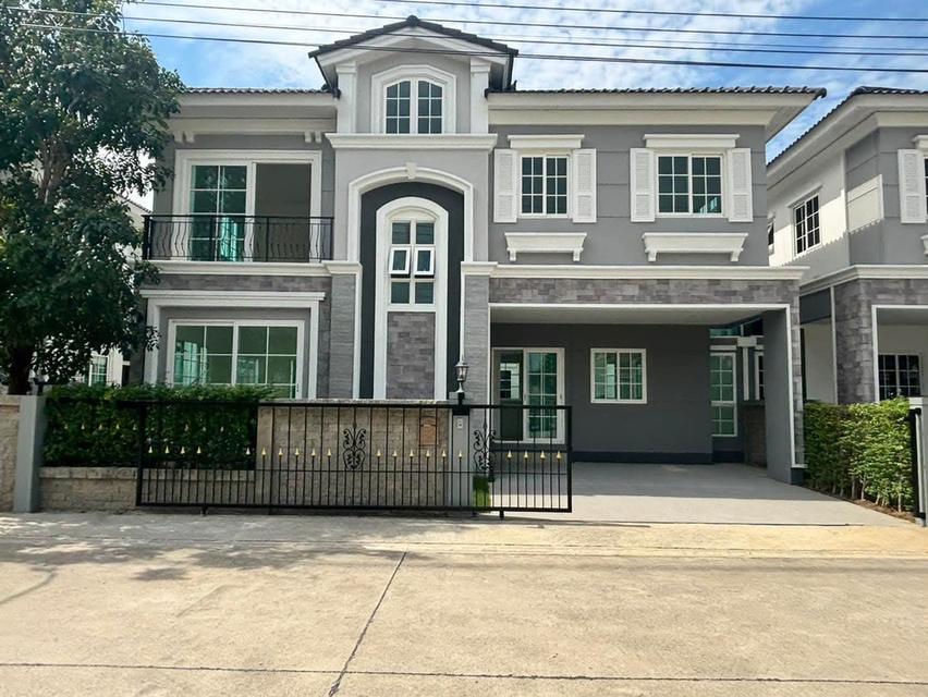 Golden Neo Sukhumvit–Lasalle 1