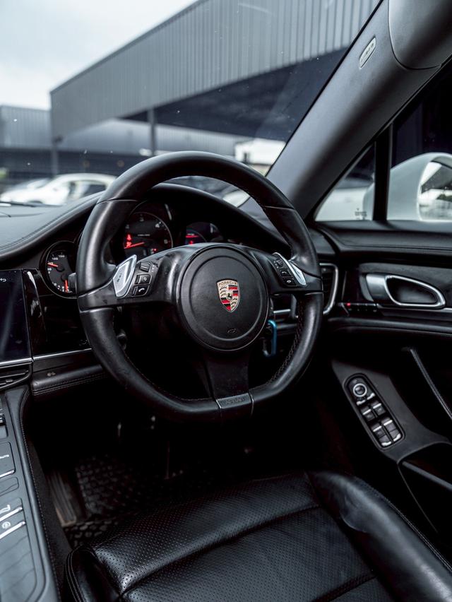 รหัสรถ 67GG8359 Porsche Panamera 3.0 Diesel 2012 รูปที่ 10