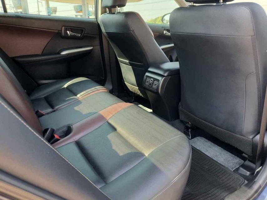 Toyota Camry 8