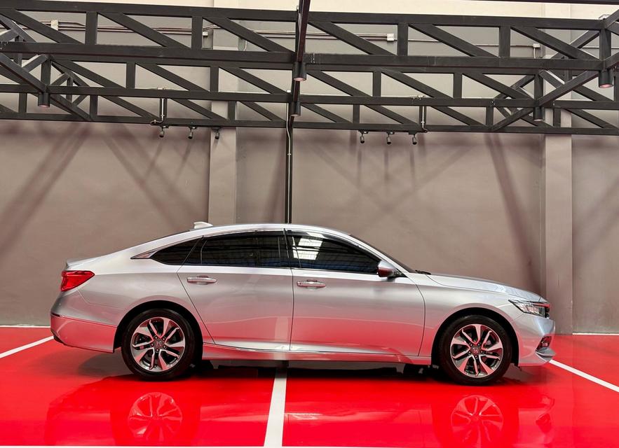 2021 HONDA ACCORD G10 1.5 EL รถมือเดียว 31,000 กม สภาพป้ายแดง ไม่เคยมีอุบัติเหตุครับ