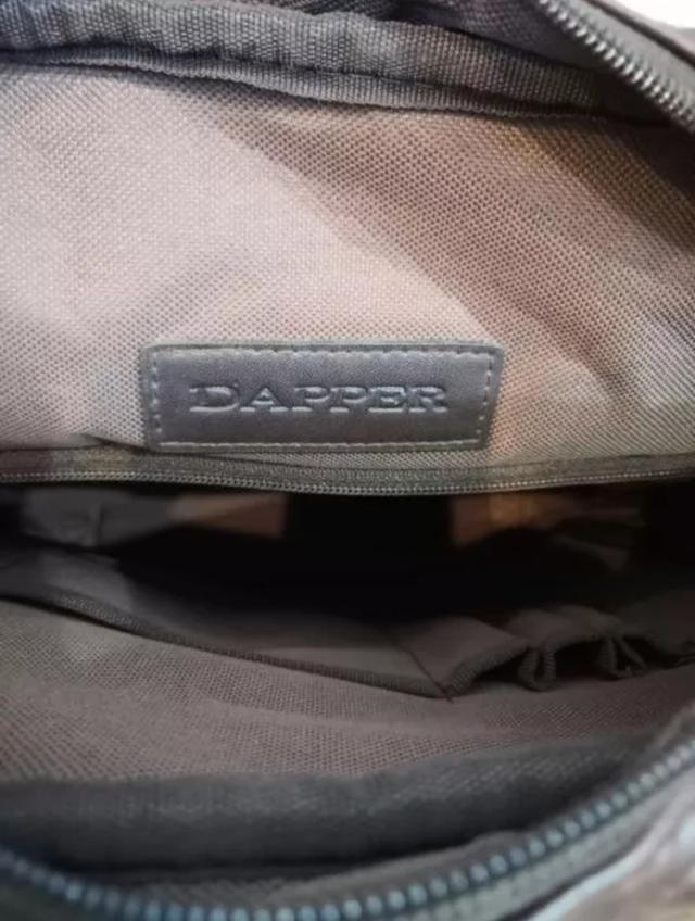 กระเป๋าสะพาย Dapper  2