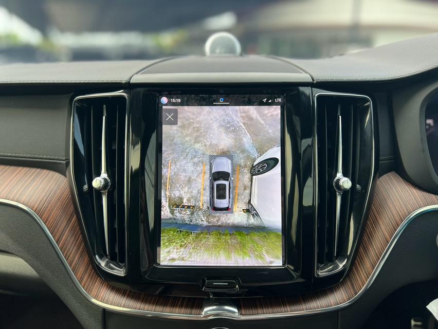 VOLVO XC60, 2.0 RECHARGE T8 R-DESIGN AWD ปี 2021 โฉม ปี14-ปัจจุบัน สีขาว รูปที่ 17