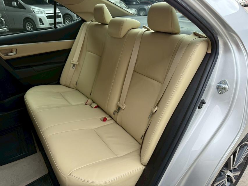 Toyota Altis 1.6 G A/T ปี2018 จด ปี2019 14