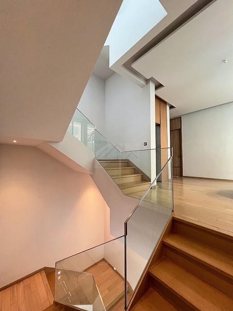 ขาย  ให้เช่าบ้านหรู 3 ชั้น มีลิฟต์ในบ้าน 4 ห้องนอน โครงการ VIVE เอกมัย-รามอินทรา ซอยโยธินพัฒนา 3 เลียบด่วน 8