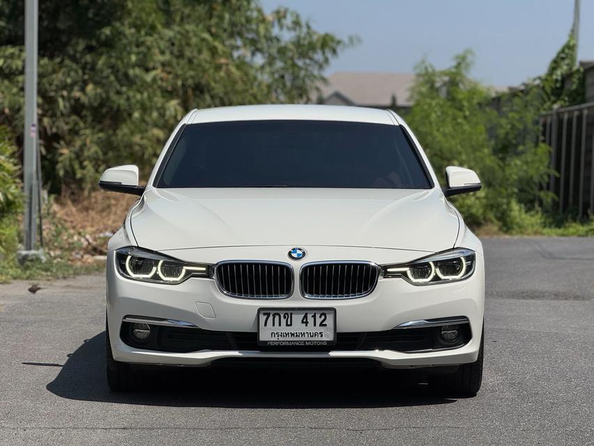 BMW 320dF30  Steptronic 8sp RWD 2.ODTi(Luxury) 2017 จด 2018 รูปที่ 2