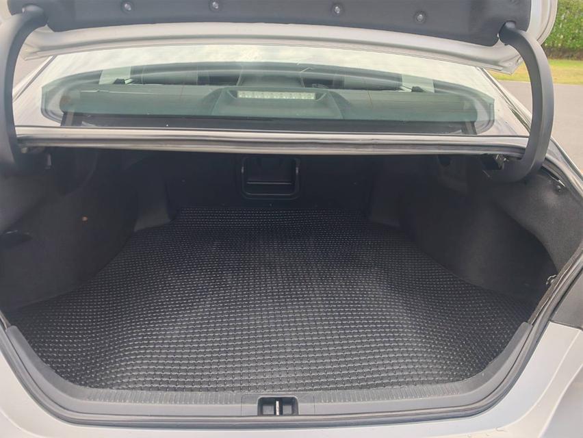 TOYOTA CAMRY 2.0 G ปี2018จด19 AUTO รูปที่ 14