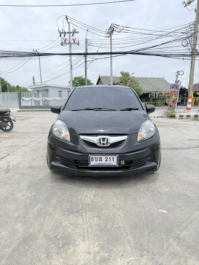 HONDA BRIO 1.2 V AIRBAG ABS AUTO ปี 2012เครื่องดี เกียร์ดี ช่วงล่างดี สีเต็มสวย ภายในสวยเบาะผ้า เบาะหลังพับได้ แอร์เย็ รูปที่ 17