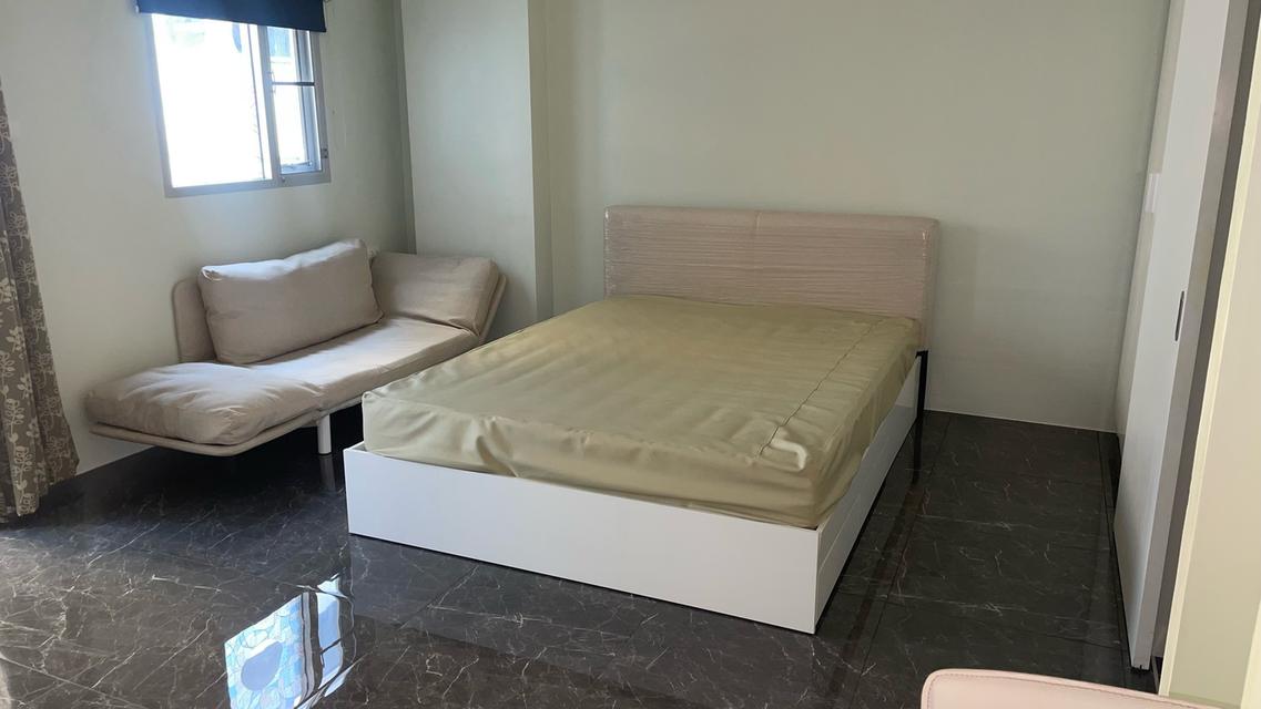 ขายหรือให้เช่า The Escape Condominium สุขุมวิท 101/1