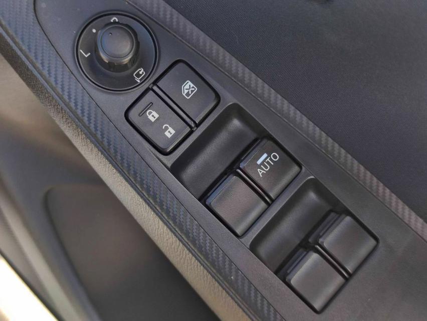 รหัสรถ CAT697 2015 Mazda 2 Skyactiv 1.5L ดีเซล  11
