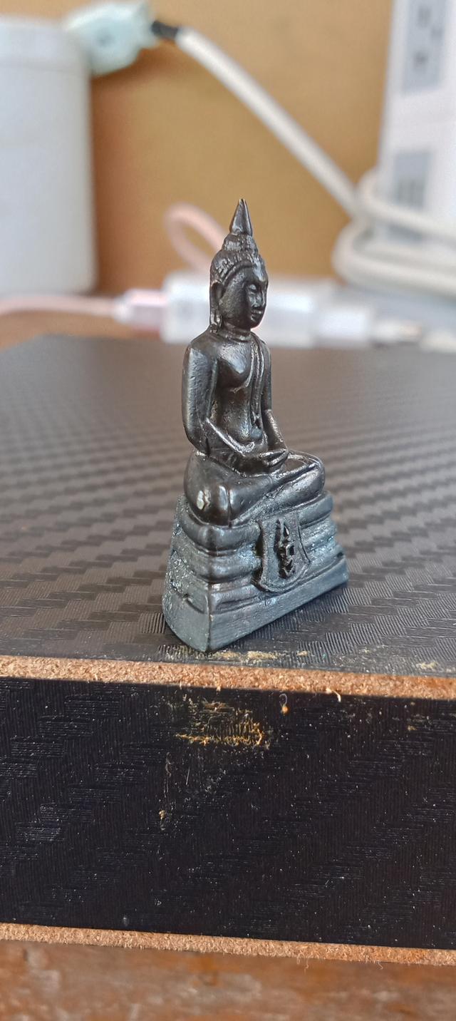 พระกริ่งหลวงพ่อโสธรปี 2545 กล่องเดิมจากวัดมีโค๊ตใต้ฐาน 200 บาทรวมส่ง