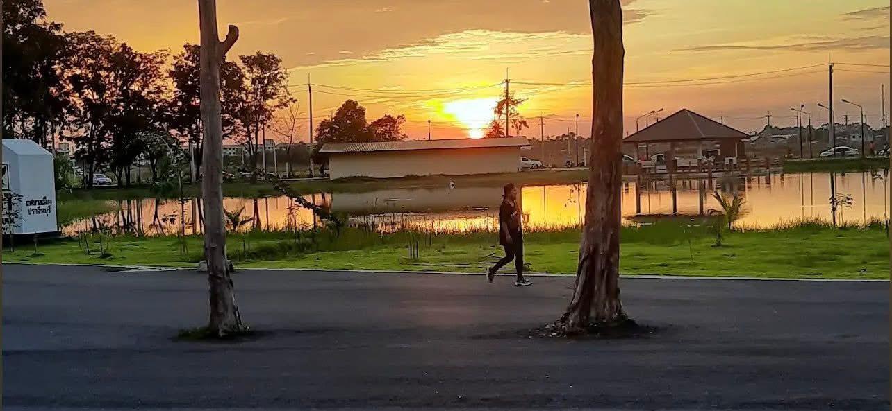 ที่ดินแบ่งขาย3แปลงสุดท้าย ในตัว จ.ปราจีนบุรี ต จะมี 2ไร่ 2ไร่ และ 3 ไร่ อยู่ด้านหลังขนส่งจังหวัดปราจีนบุรี เจ้าของขายเอง ไร่ละ 4.4ล้าน ราคาต่ารองได้ 5