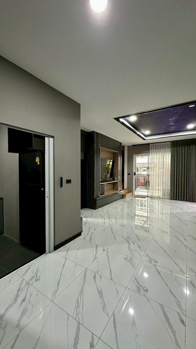 ขายทาวน์โฮม 3 ชั้น บ้านกลางเมือง S-Sense พระราม 9 - ลาดพร้าว พร้อมเข้าอยู่ ใกล้รร.ฝรั่งเศสนานาชาติ กรุงเทพ 6