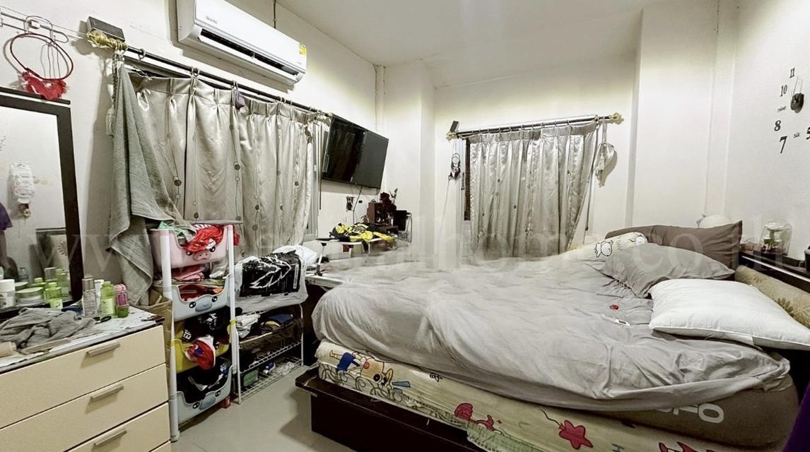 ทาวน์เฮ้าส์ ชั้นเดียว บ้านกลางเมือง พีพี 8 เมืองสุพรรณบุรี หลังมุม 8