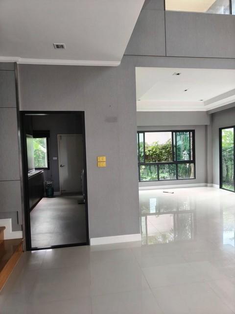 ขายบ้านเดี่ยว 3 ชั้นโครงการ ศุภาลัย เอสเซ้นส์ ลาดพร้าว 107 Supalai Essence Ladprao 4