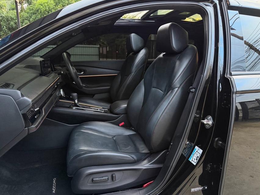 Honda Accord e:HEV RS Top สุด ปี 2025 ใช้งาน 3 หมื่นโลเจ้าของเดียว วารันตีเหลือยาว รูปที่ 13