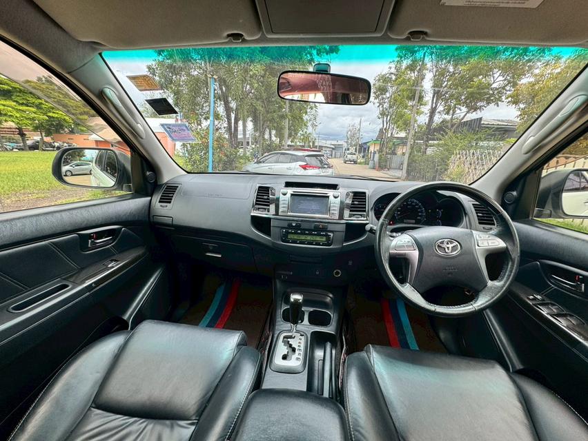 ขาย Toyota Fortuner 2.5V ปี15 10