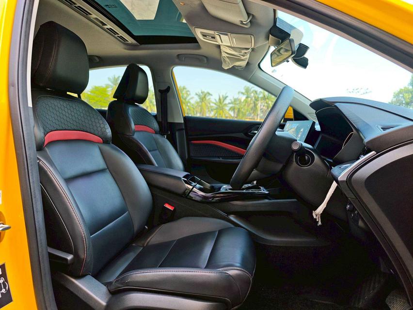 MG5 1.5 X Sunroof CVT 12