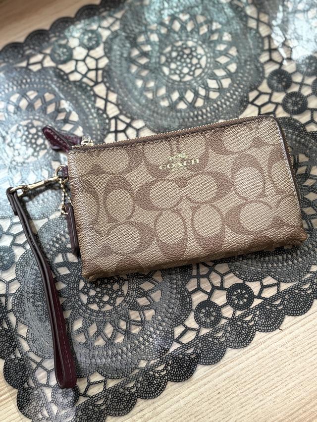 กระเป๋าใส่เงิน coach มือสอง