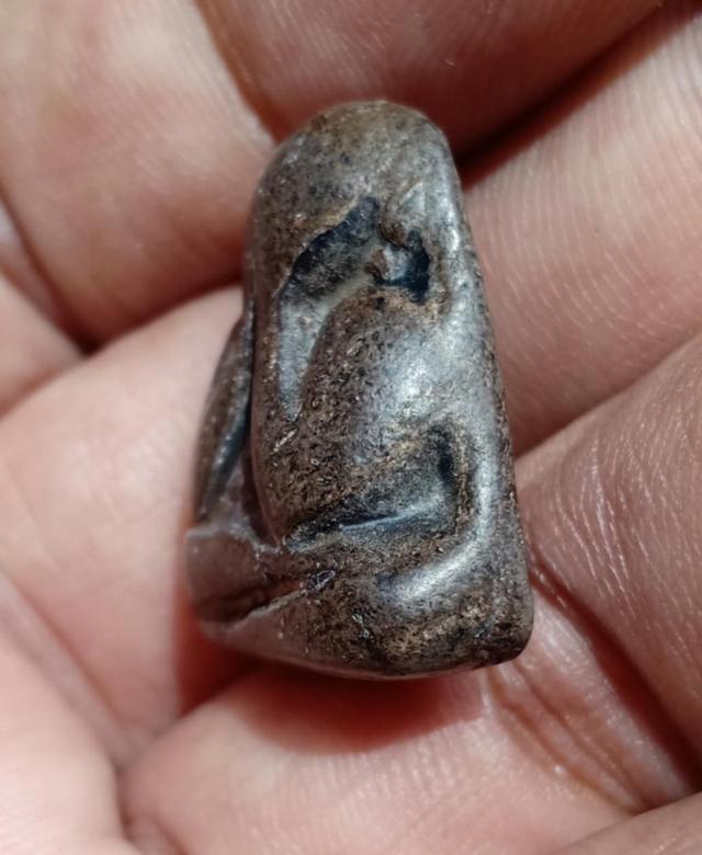 พระปิดตาพิมพ์หลังแบบหลวงพ่อแก้ววัดสุวรรณ